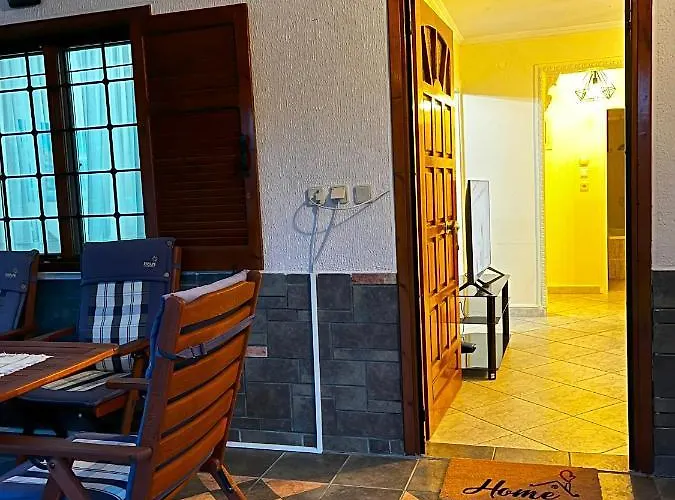 Theoharis Summerhouse Σπίτι διακοπών *