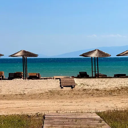 بيت للعطل Theoharis Summerhouse