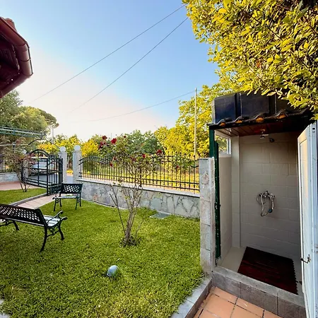 Theoharis Summerhouse بيت للعطل *
