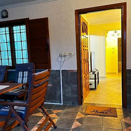 Theoharis Summerhouse Prázdninový dům *